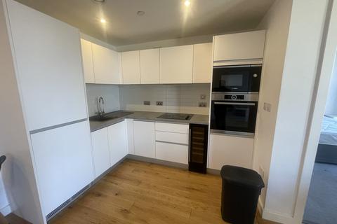 2 bedroom apartment to rent, Arden Gate, Birmingham B15