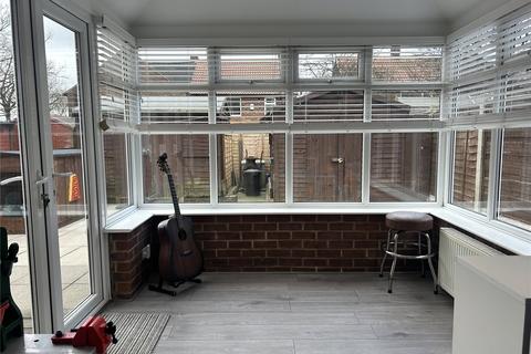 62 Fircroft Road, Oldham, OL8 2QD