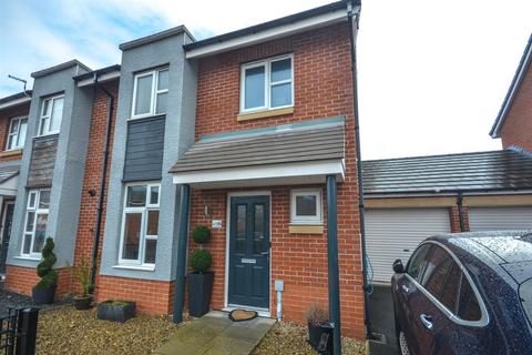 3 bedroom semi-detached house for sale, Lynwood Way, South Shields