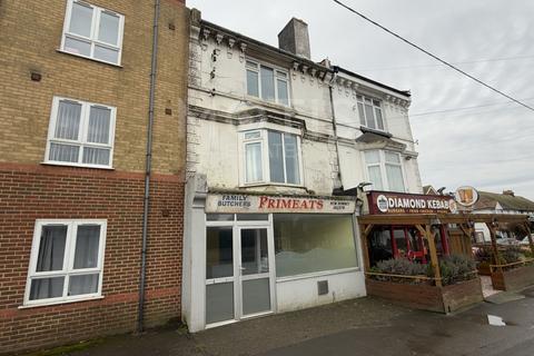 2 bedroom flat for sale, Station Road, New Romney, TN28