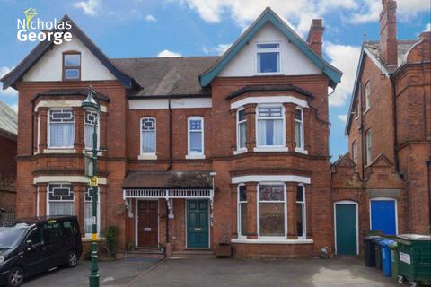 1 bedroom flat to rent, Grove Avenue, Moseley, B13 9RX