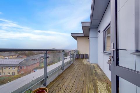 1 bedroom apartment for sale, Elles House, Shotfiled, Wallington, Surrey