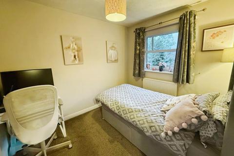 9 Straw View, Bradford, BD10 8WY