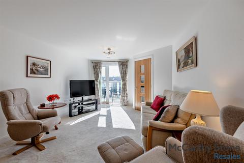 2 bedroom apartment for sale, Oak Tree Court, Smallhythe Road, Tenterden