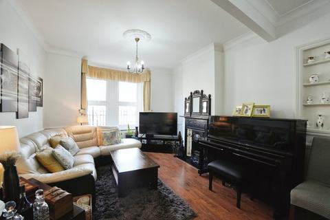 3 bedroom terraced house for sale, Essex Road, CHADWELL HEATH, RM6