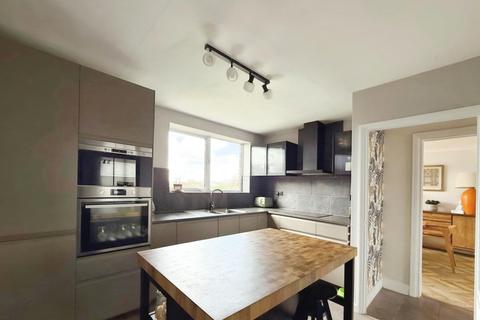 43 Walton Gardens, Folkestone, CT19 5PR