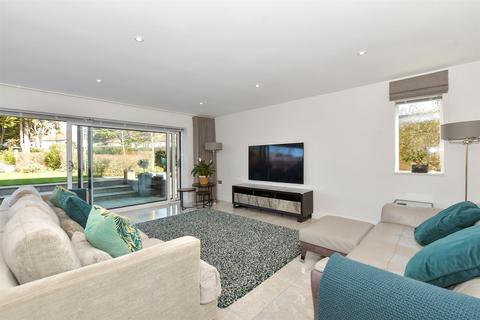 6 bedroom detached house for sale, Lindenthorpe Road, Broadstairs, Kent