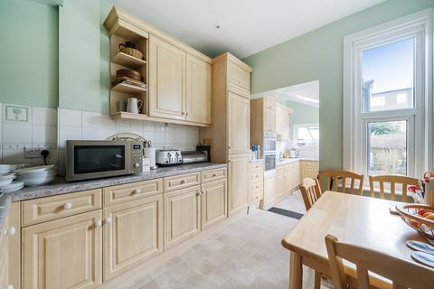 4 bedroom end of terrace house for sale, Raymond Avenue, London
