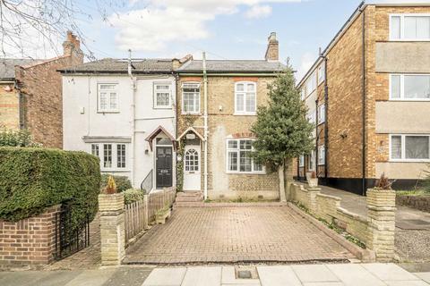 2 bedroom end of terrace house for sale, Shakespeare Road, London NW7