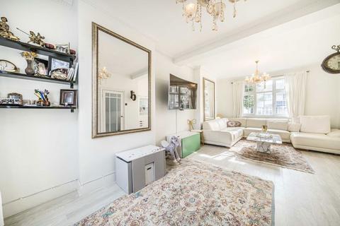 2 bedroom end of terrace house for sale, Shakespeare Road, London NW7