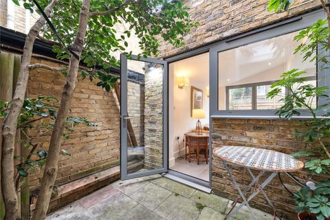 13a Honeywell Road, London, SW11 6EQ