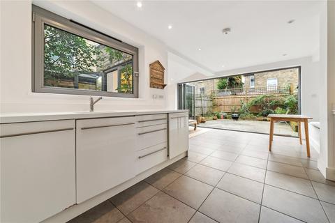 13a Honeywell Road, London, SW11 6EQ