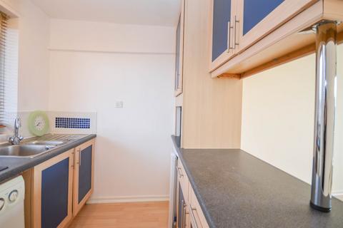 1 bedroom flat for sale, Broomley Court, Red House Farm