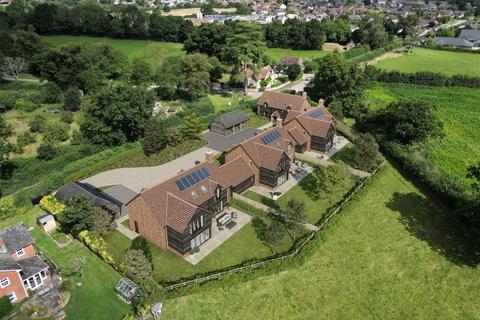 4 bedroom detached house for sale, Common Mead Lane, Gillingham