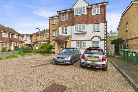 1 bedroom flat for sale, Shaw Drive, Walton-On-Thames