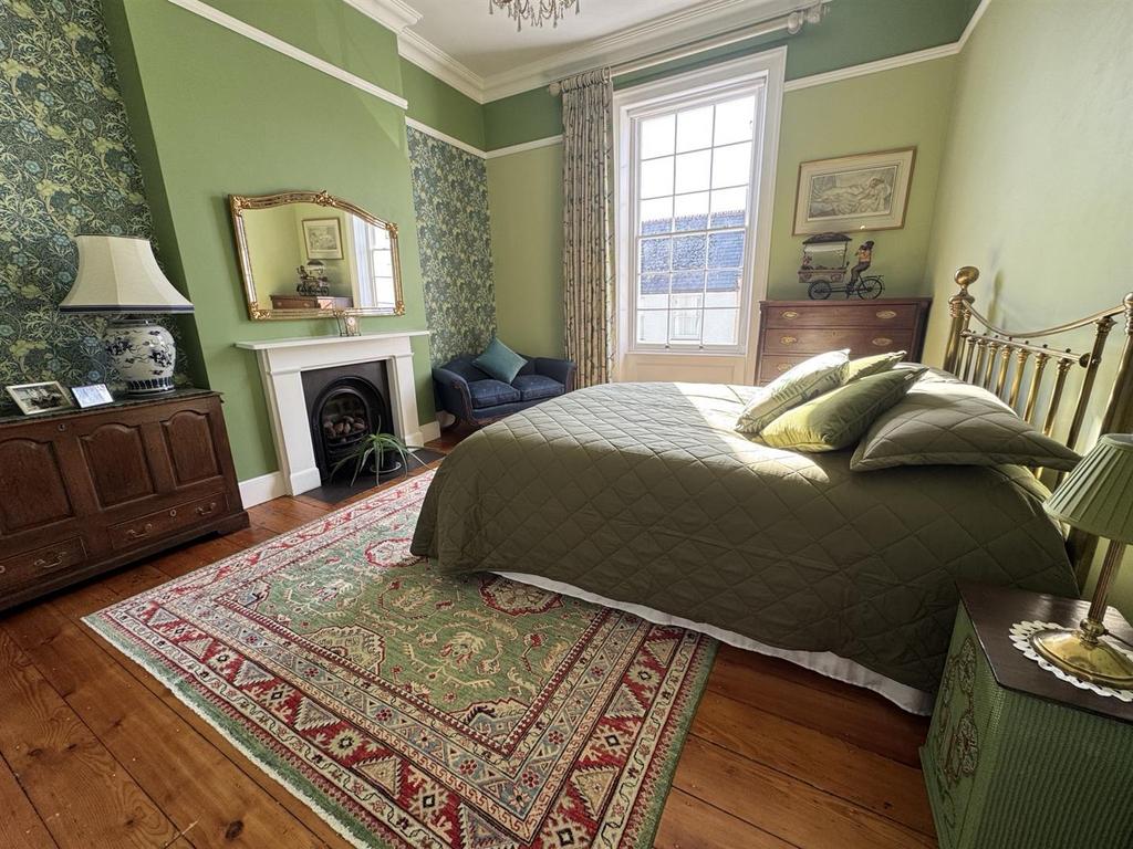 Main Bedroom