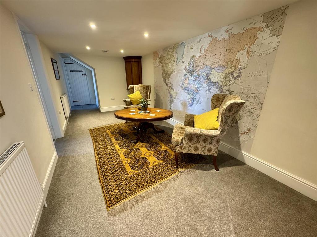 Landing/Sitting Area