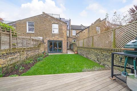 12 Raeburn Street, London, SW2 5QU