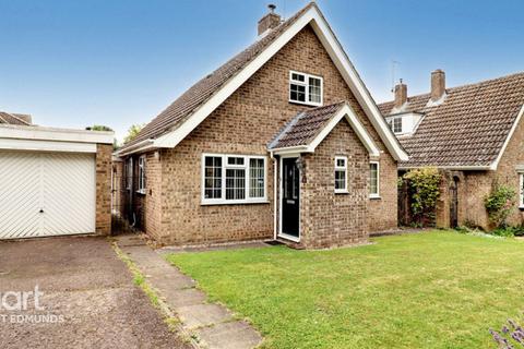 3 bedroom chalet for sale, Hornbeam Drive, Horringer, Bury St Edmunds