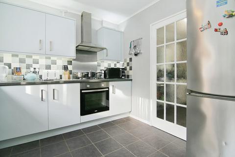 3 bedroom house for sale, Stonebridge Grove, Leeds