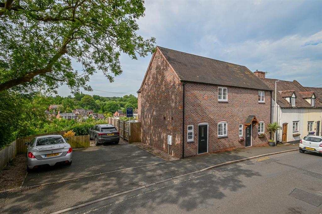 45b Listley Street.jpg