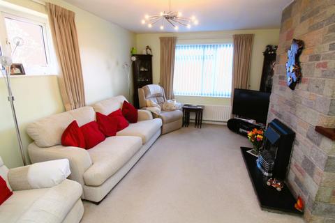 2 bedroom detached bungalow for sale, New Road, Highbridge TA9