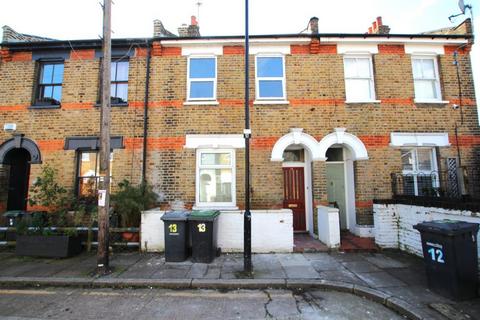 4 bedroom terraced house for sale, Baronet Grove, London, N17