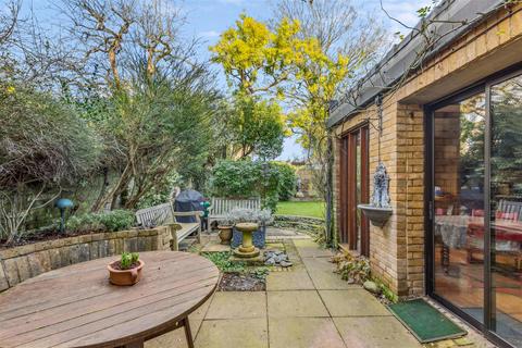 undefined, Grove Park Gardens, London, W4