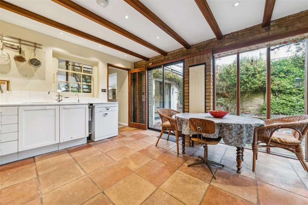 Grove Park Gardens, W4 - FOR SALE