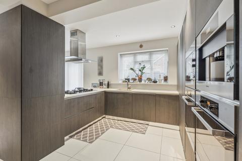259 Tolcarne Drive, Pinner, HA5 2DW