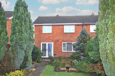 83 Common Road, Wombourne, Wolverhampton, WV5 0HH