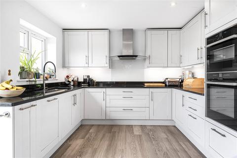 37 Cherry Tree Road, Chinnor, OX39 4QZ