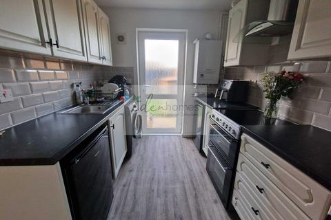 4 bedroom end of terrace house to rent, Robinswood Gardens, Gloucester, Gloucestershire