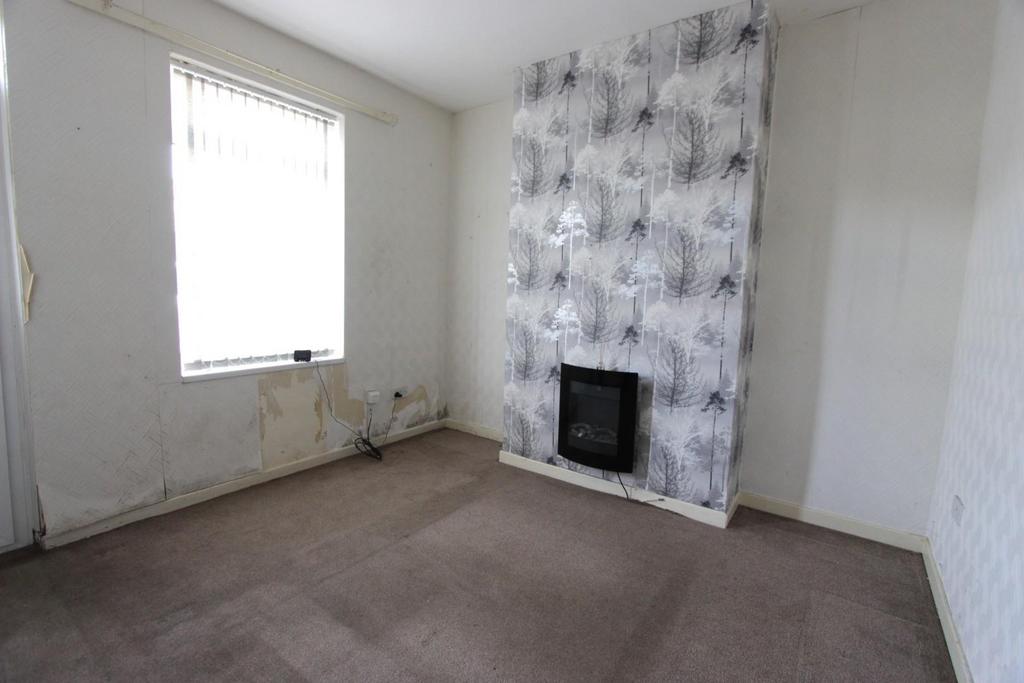 3. front room (1).JPG
