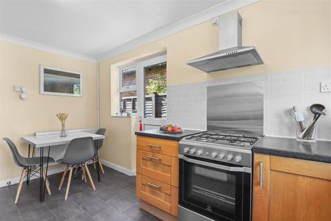 undefined, Harebeating Crescent, Hailsham BN27