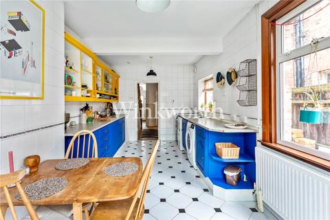 80 Warwick Gardens, London, N4 1JA