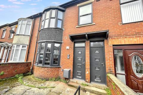 3 bedroom flat for sale, Imeary Street, Westoe, South Shields, Tyne and Wear, NE33 4ES