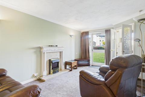 1 bedroom apartment for sale, Spinners Court, Lancaster