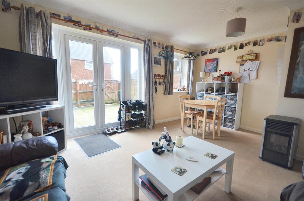 Sitting/Dining Room