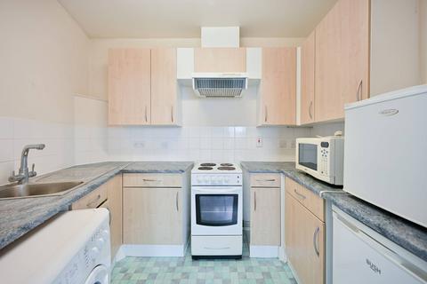 1 bedroom flat for sale, Heath Road, Twickenham, TW1