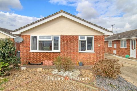 17 Poplar Grove, Burnham-on-crouch, CM0 8RJ