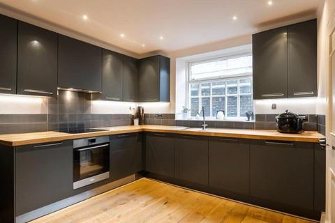 2 bedroom flat to rent, Crispin Street, London E1