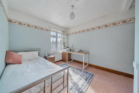 3 bedroom cottage for sale, Stratton St Margaret,  Swindon,  Wiltshire,  SN3