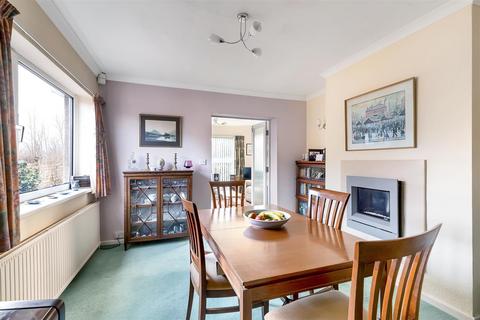 2 bedroom bungalow for sale, Moor Park Drive, Addingham LS29