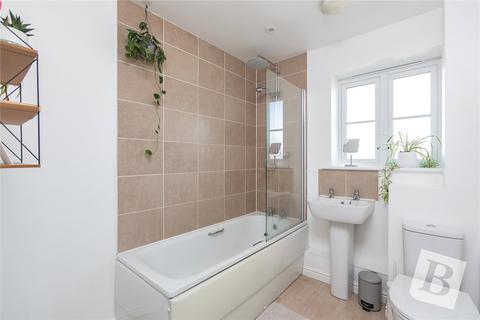 6 Hinterland House, 5 Meadfarm Close, Romford, RM3 9FJ