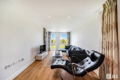 3 bedroom apartment to rent, Sunflower Court, London N4