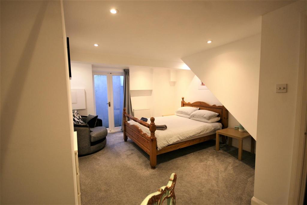 Alt bed 2.jpg