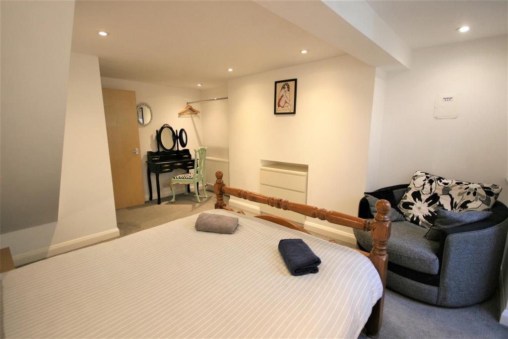 Bedroom two.jpg