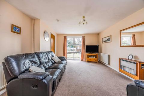 3 bedroom detached house for sale, Sidlesham Close, Hayling Island, Hampshire