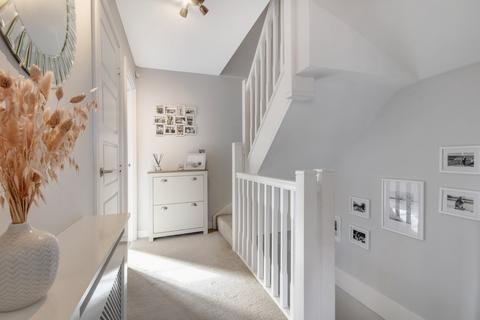13 Candy Dene, Weldon, Swanscombe, DA10 1AN